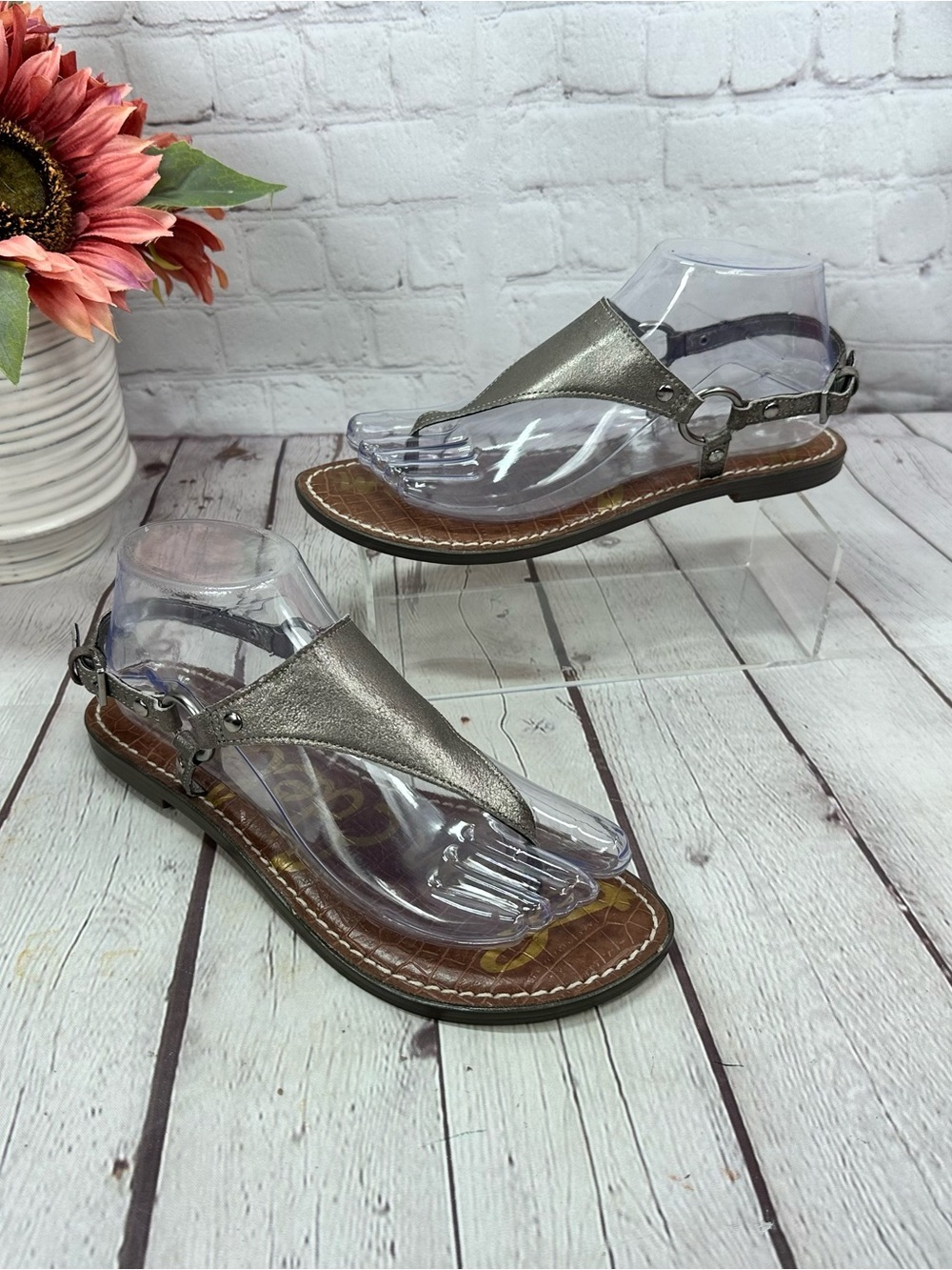 Sam Edelman Metallic silver greta t-strap thong Sandals women 7.5 summer resort